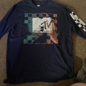 Mtv Large Long sleeve from target, too big never worn